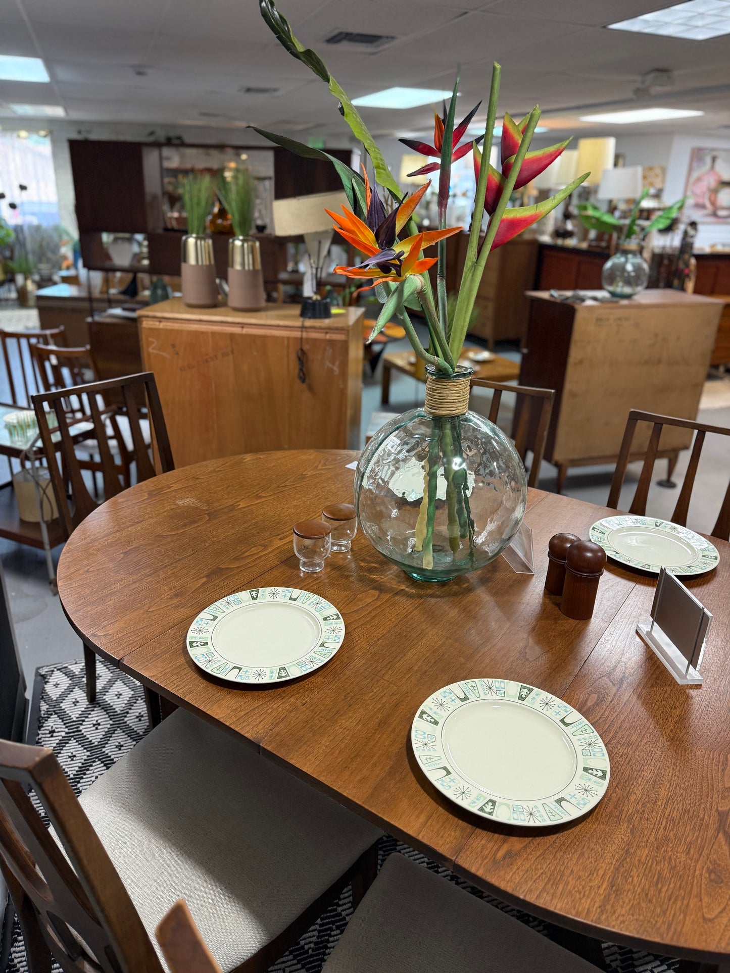 Broyhill Brasilia Dining Room Set