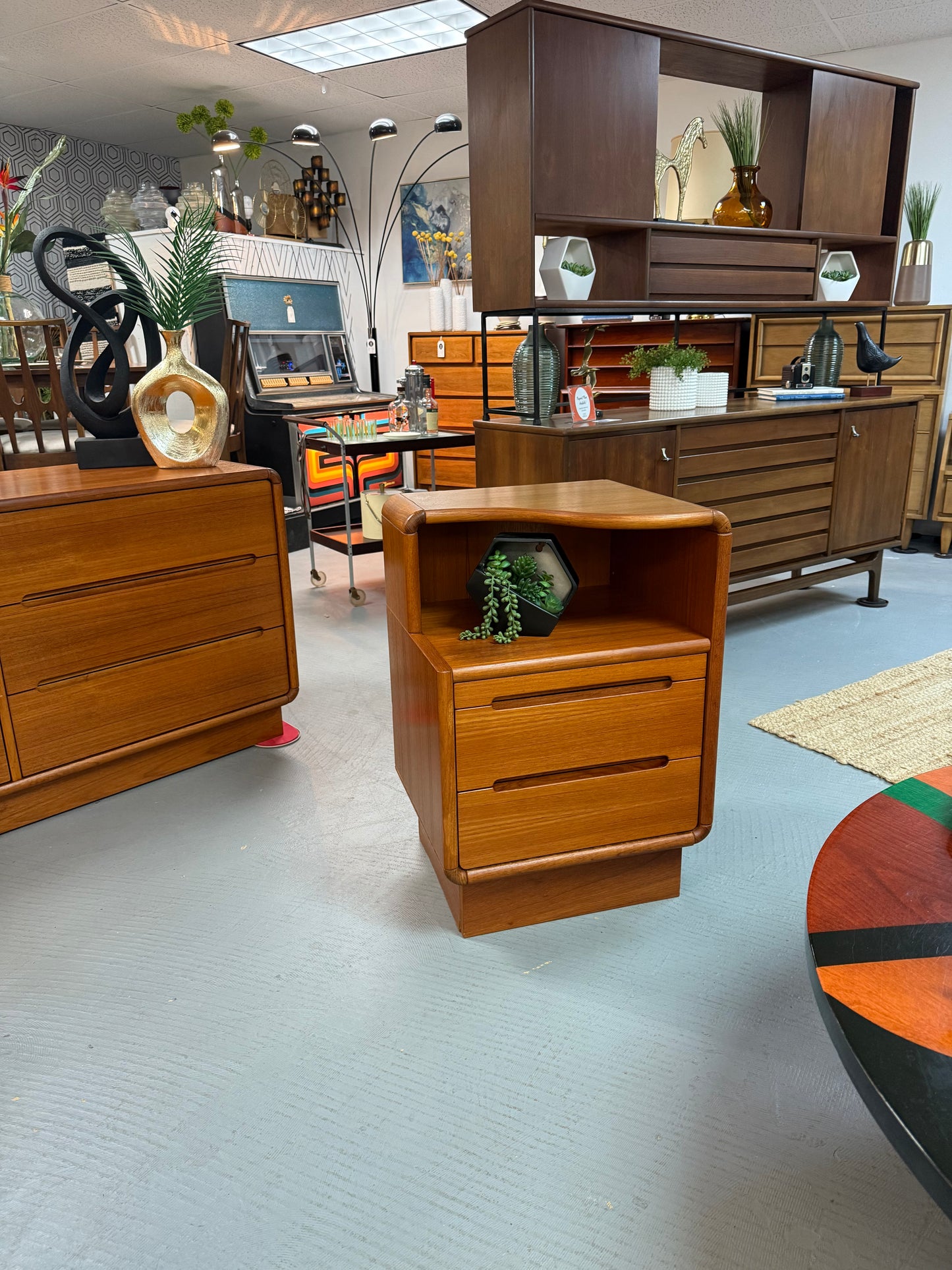 Sun Cabinet Teak Nightstand Set