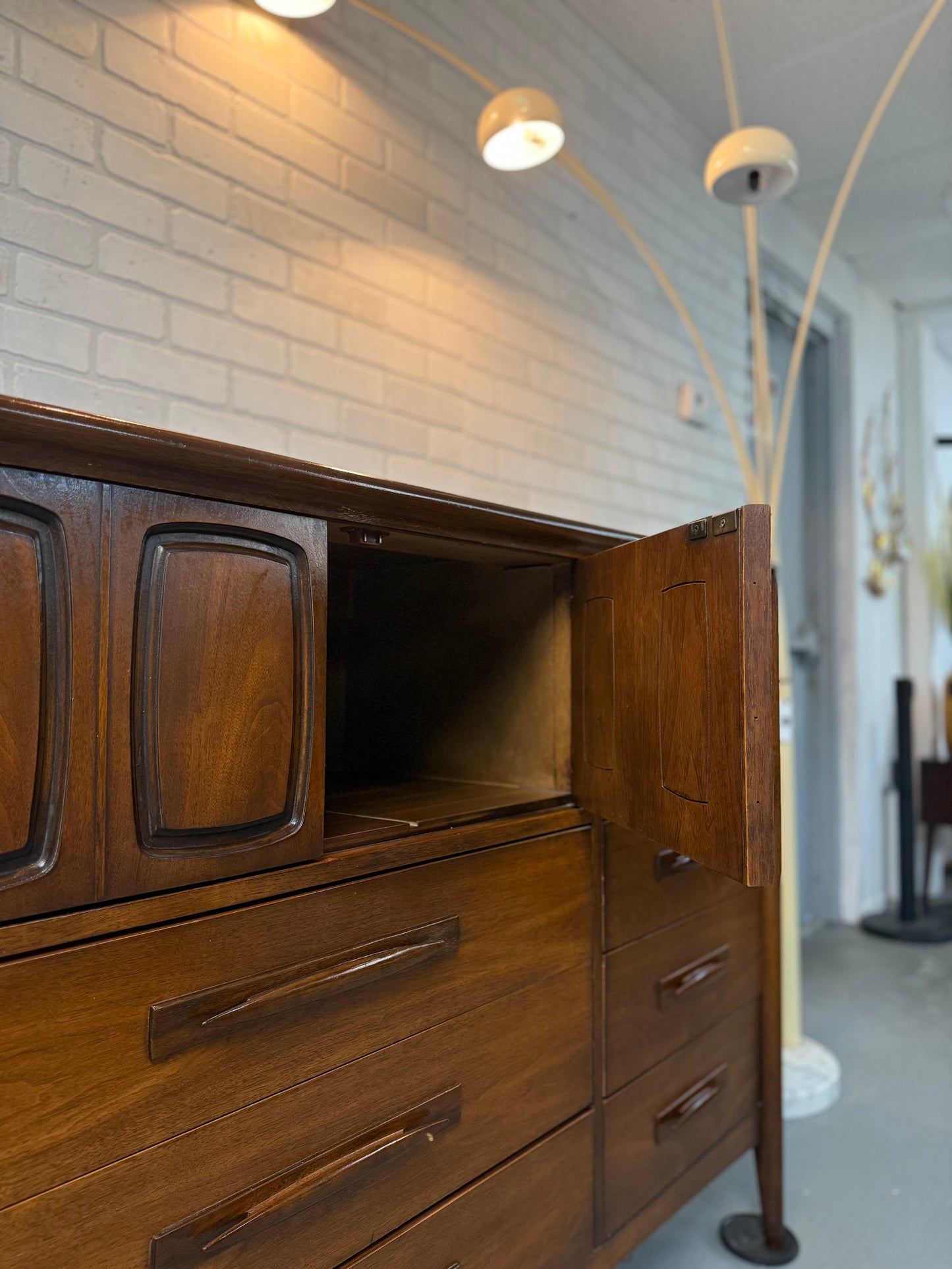 Broyhill Emphasis chest