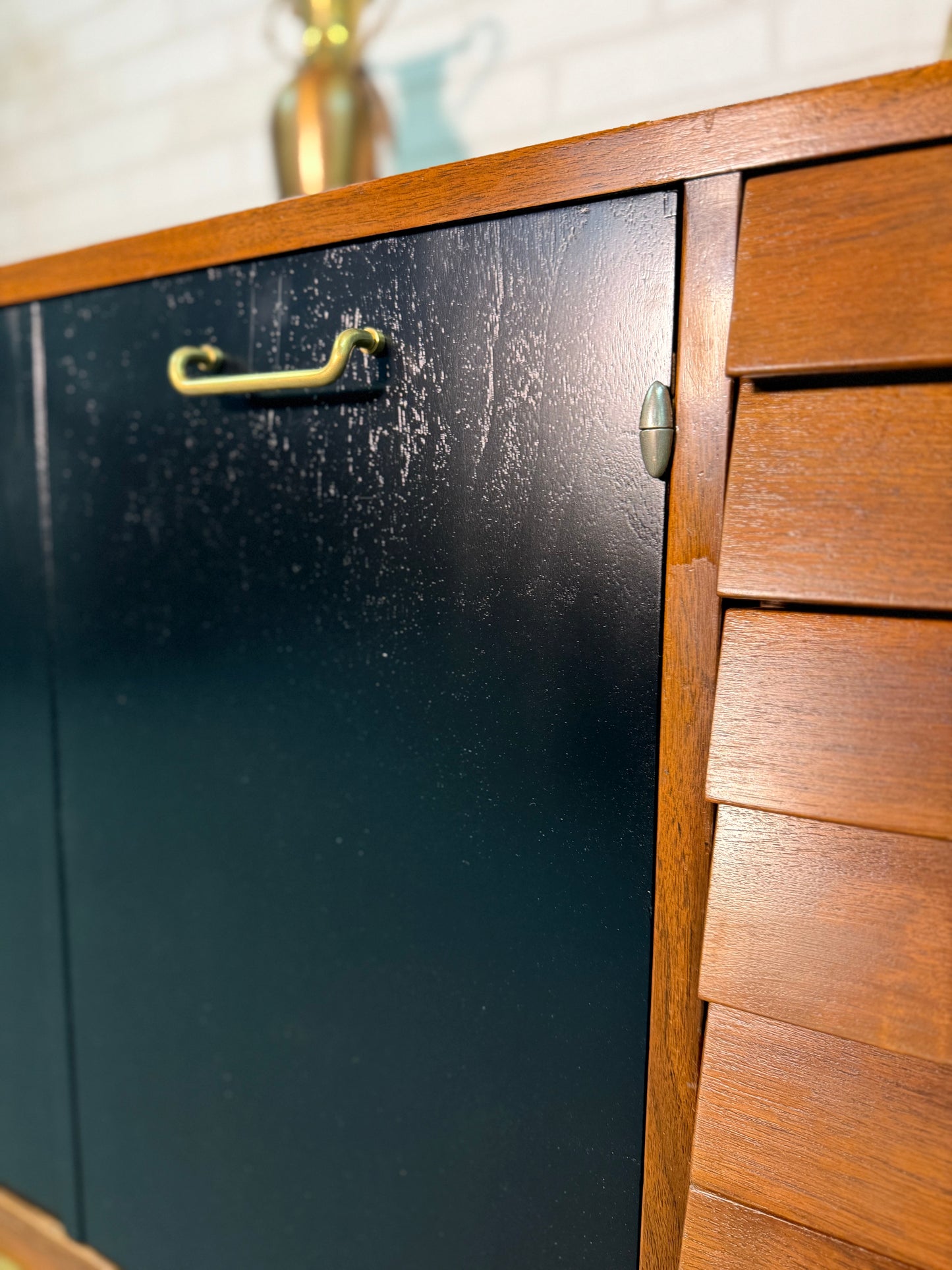 American of Martinsville Dresser