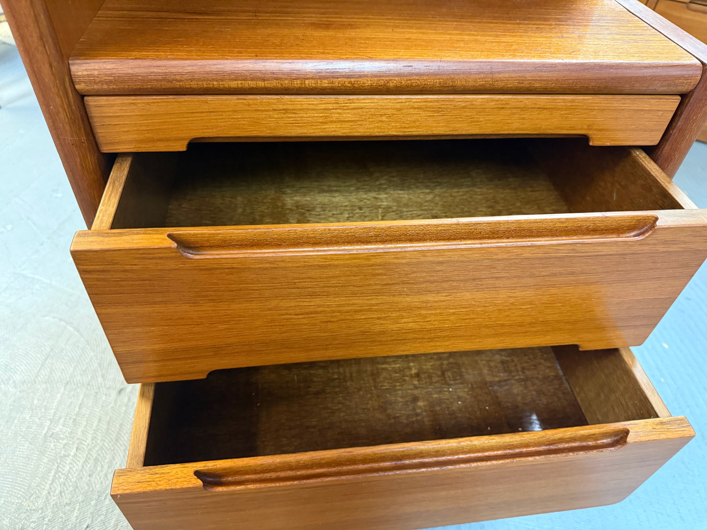 Sun Cabinet TEAK Set