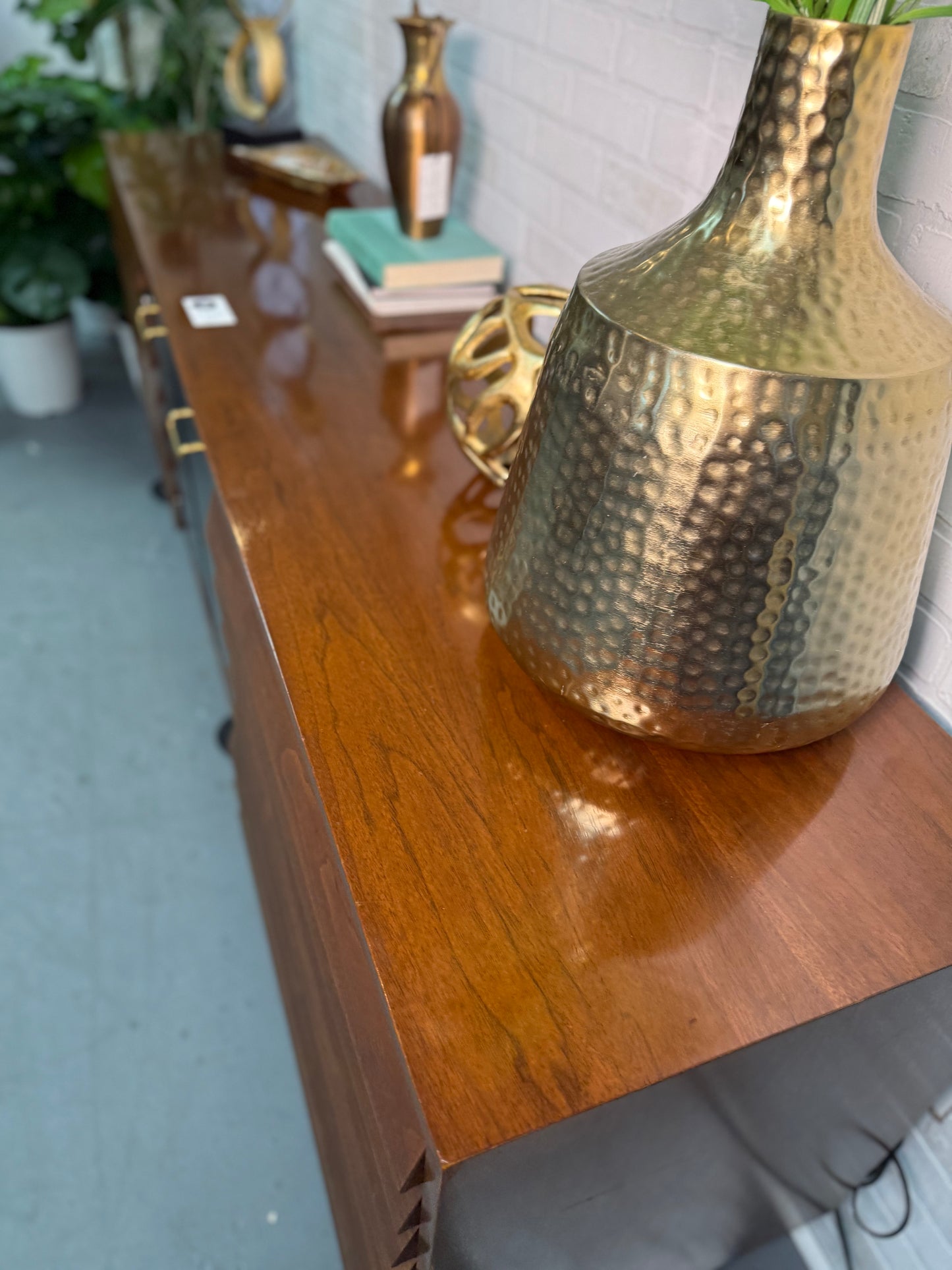 American of Martinsville Dresser