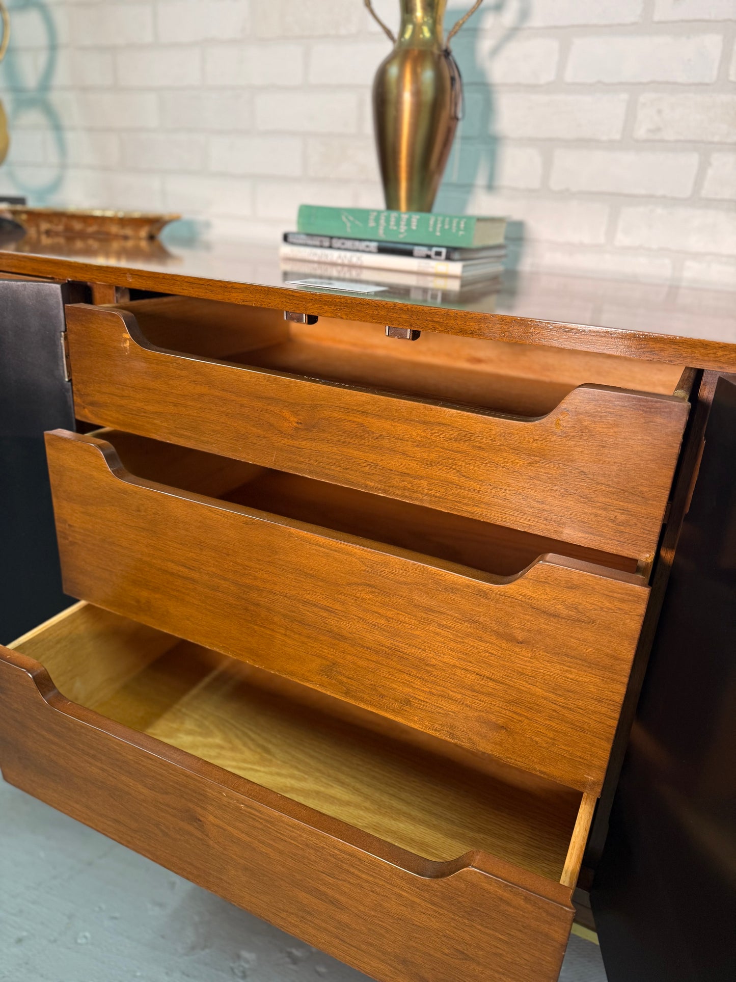 American of Martinsville Dresser