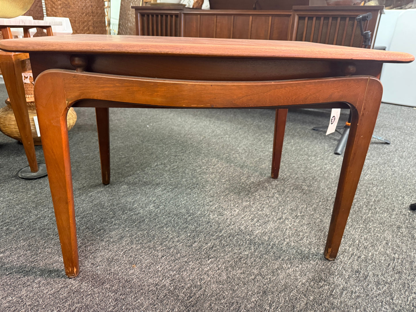 Lane Side Table