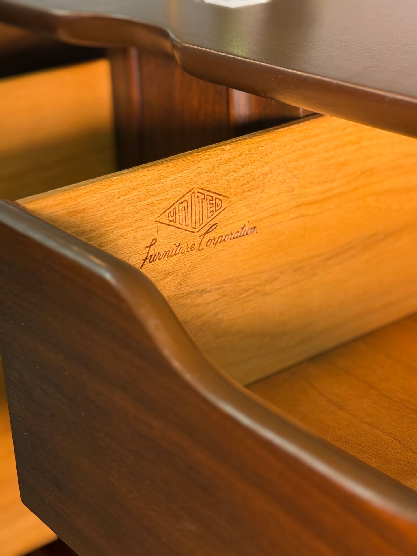 United Gentleman’s Armoire