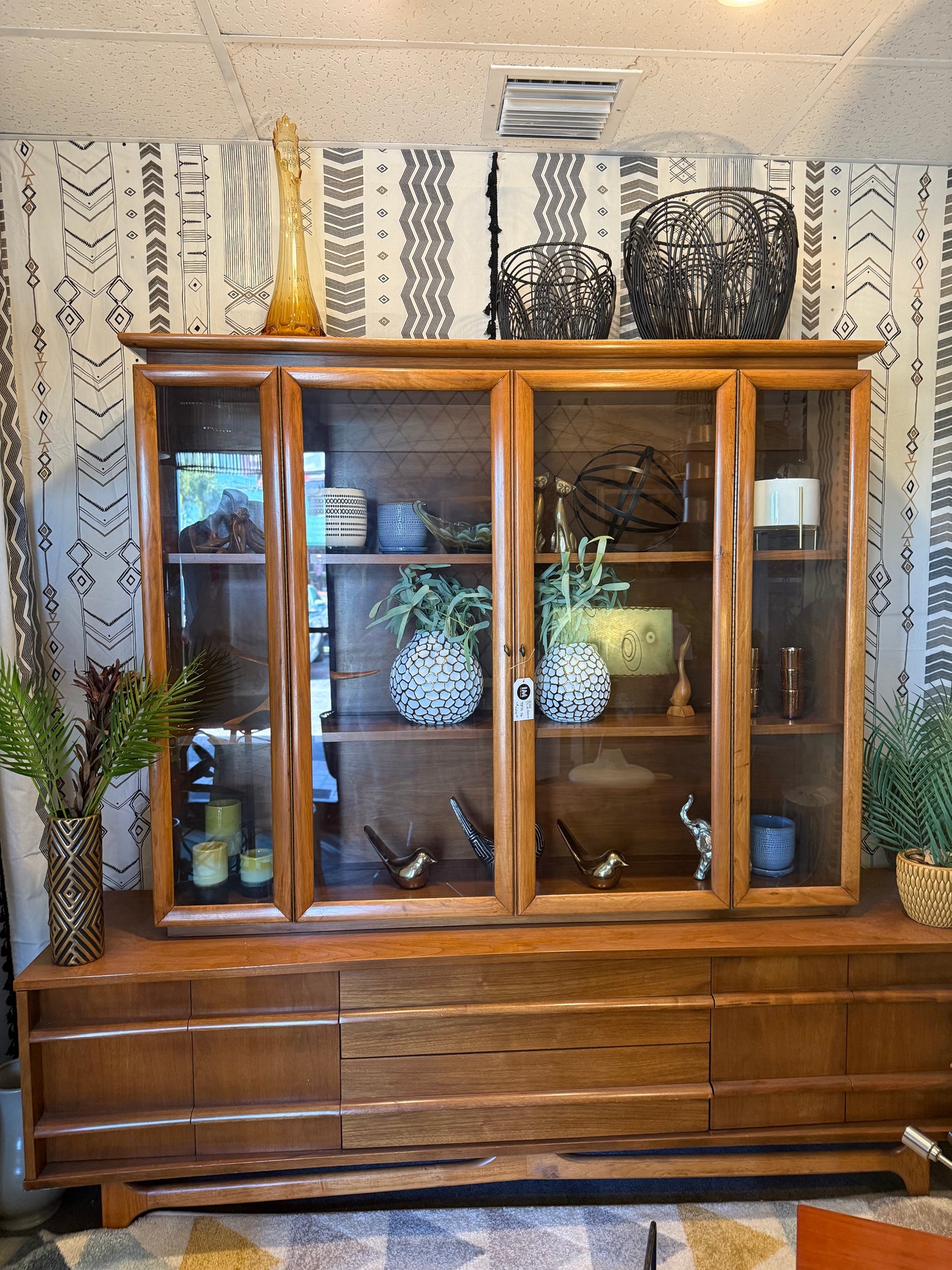 Young China Cabinet