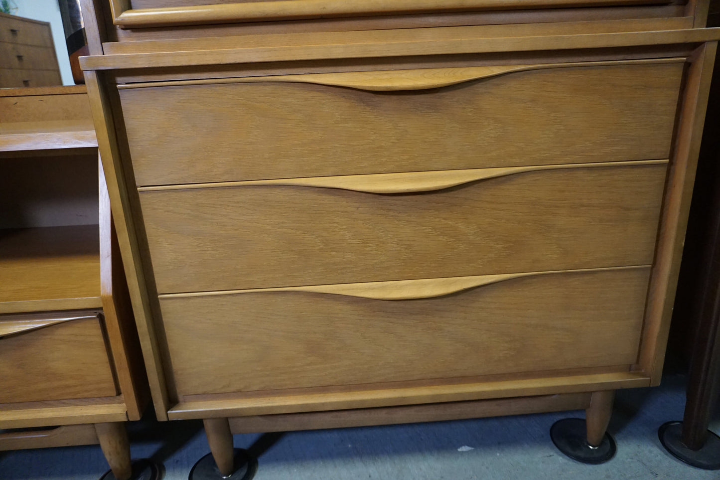 Mid-Century Modern 2 Piece Huntley Dresser And Nightstand (FREE shipping)