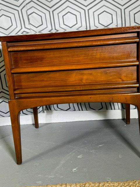 Lane Rhythm Single Nightstand - Mid Century Modern Nightstand