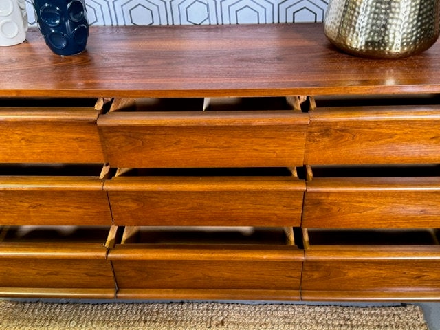 Lane Rhythm Vintage Walnut MCM Dresser - Very Rare! 9 Drawer Dresser