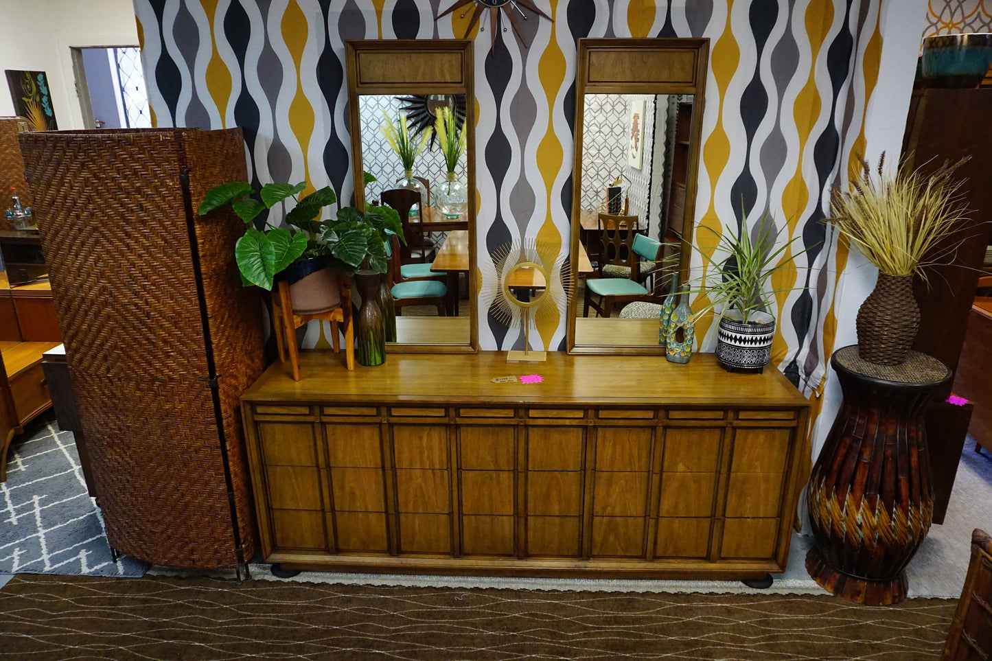 Basic Witz Mid Century Modern Dresser/Credenza with Mirror