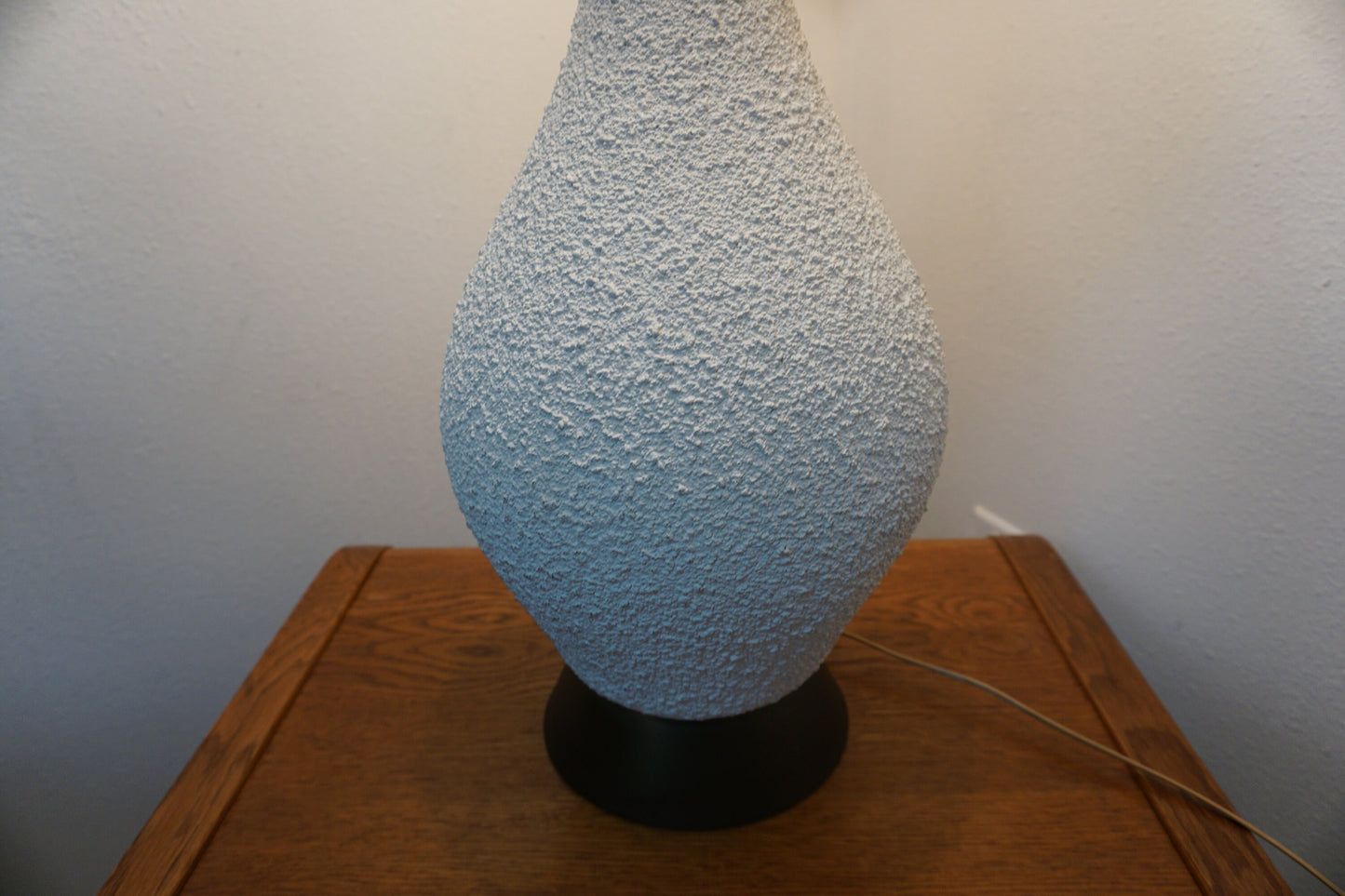 White Vintage Lamp (FREE shipping)