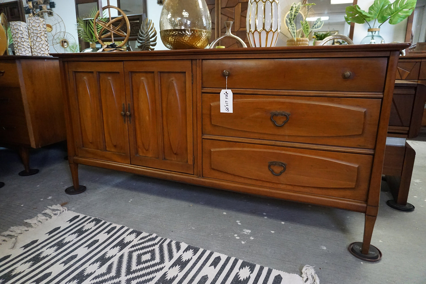 Mid-Century Modern Heyward Wakefield Dresser