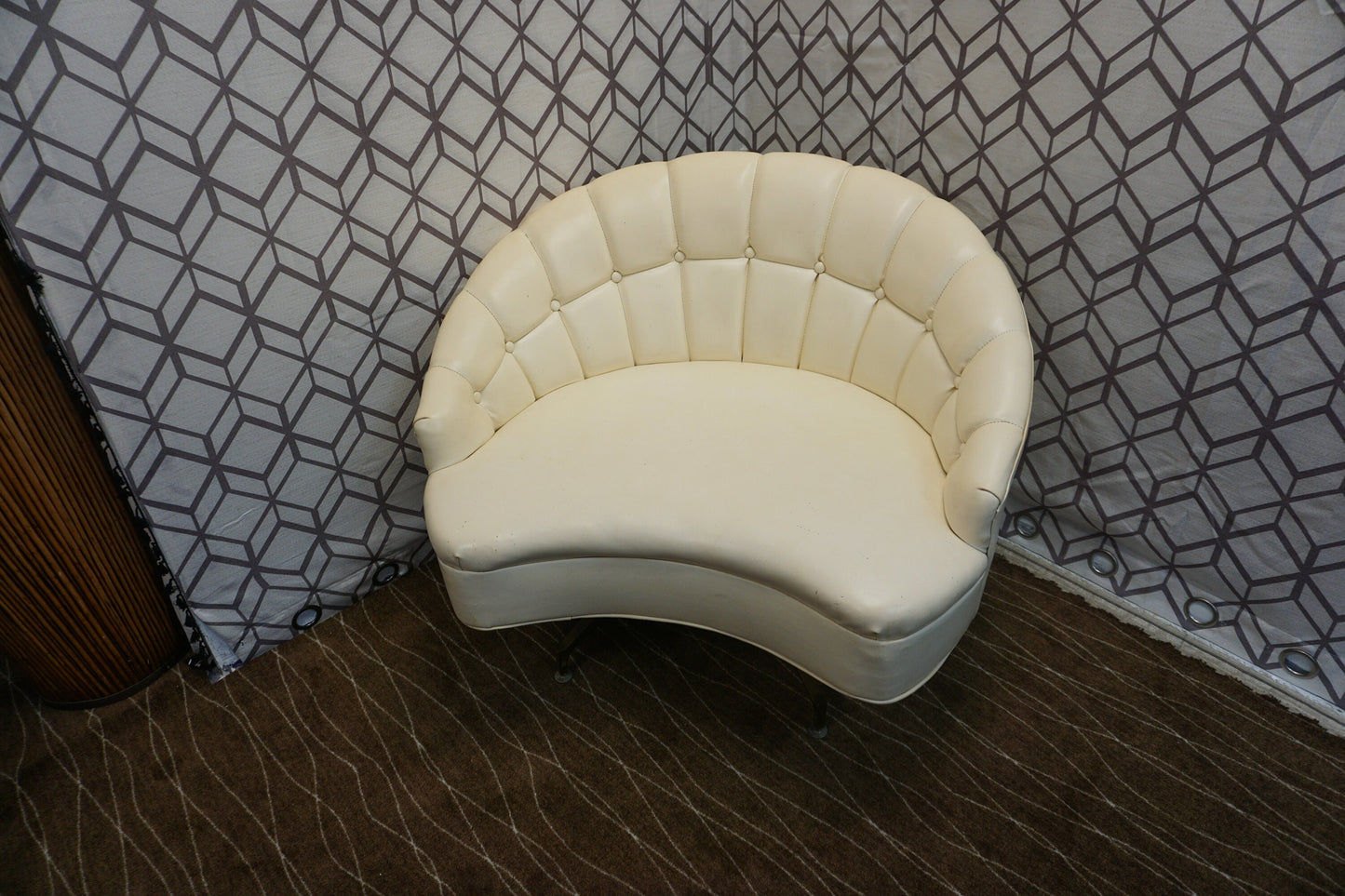 Mid-Century Modern Leather Scallop Shape Chair