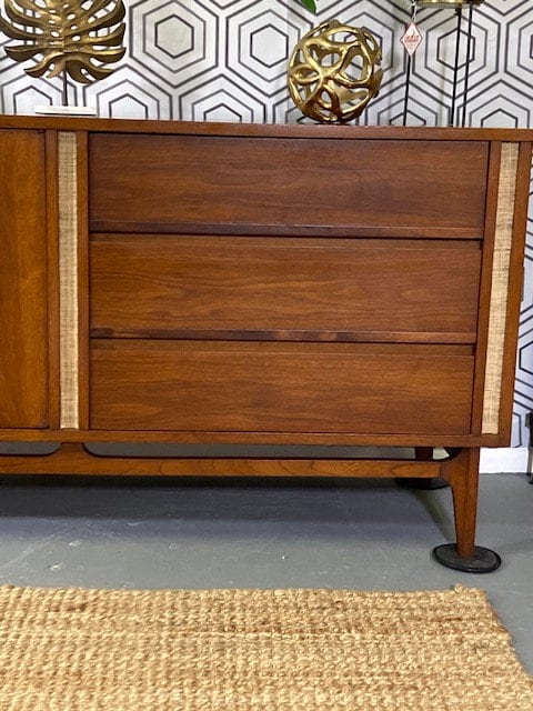 Mid Century Modern Cane Lined MCM Buffet/Sideboard Console/ Dresser, Walnut