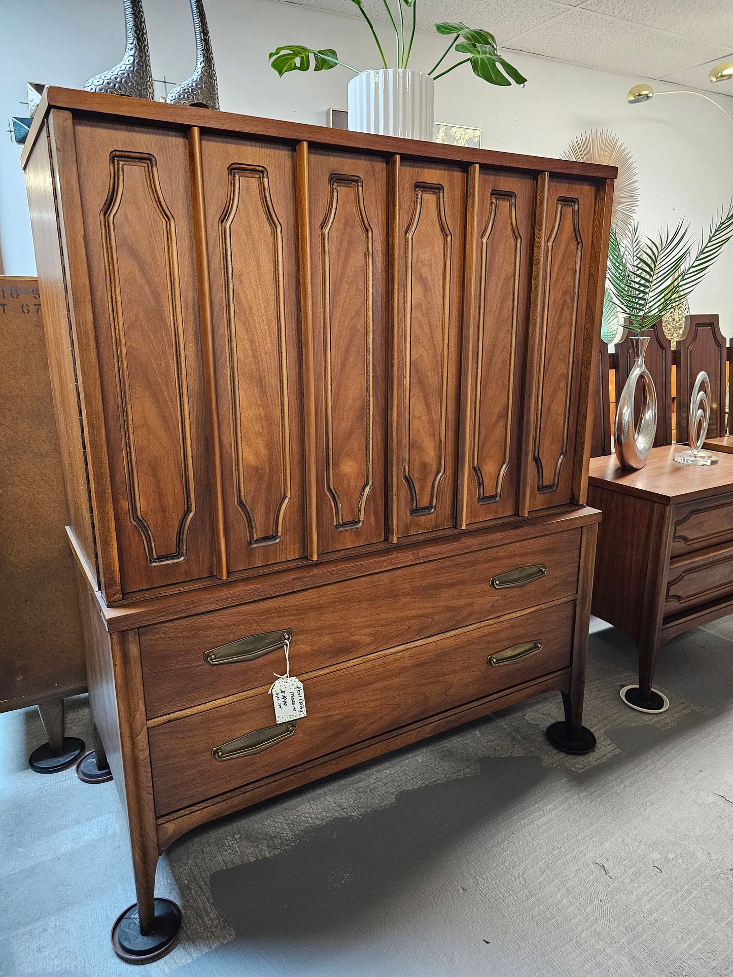 Mid Century Modern Bedroom Set: Kent Coffey Marquee Vintage MCM: 5 pieces Walnut