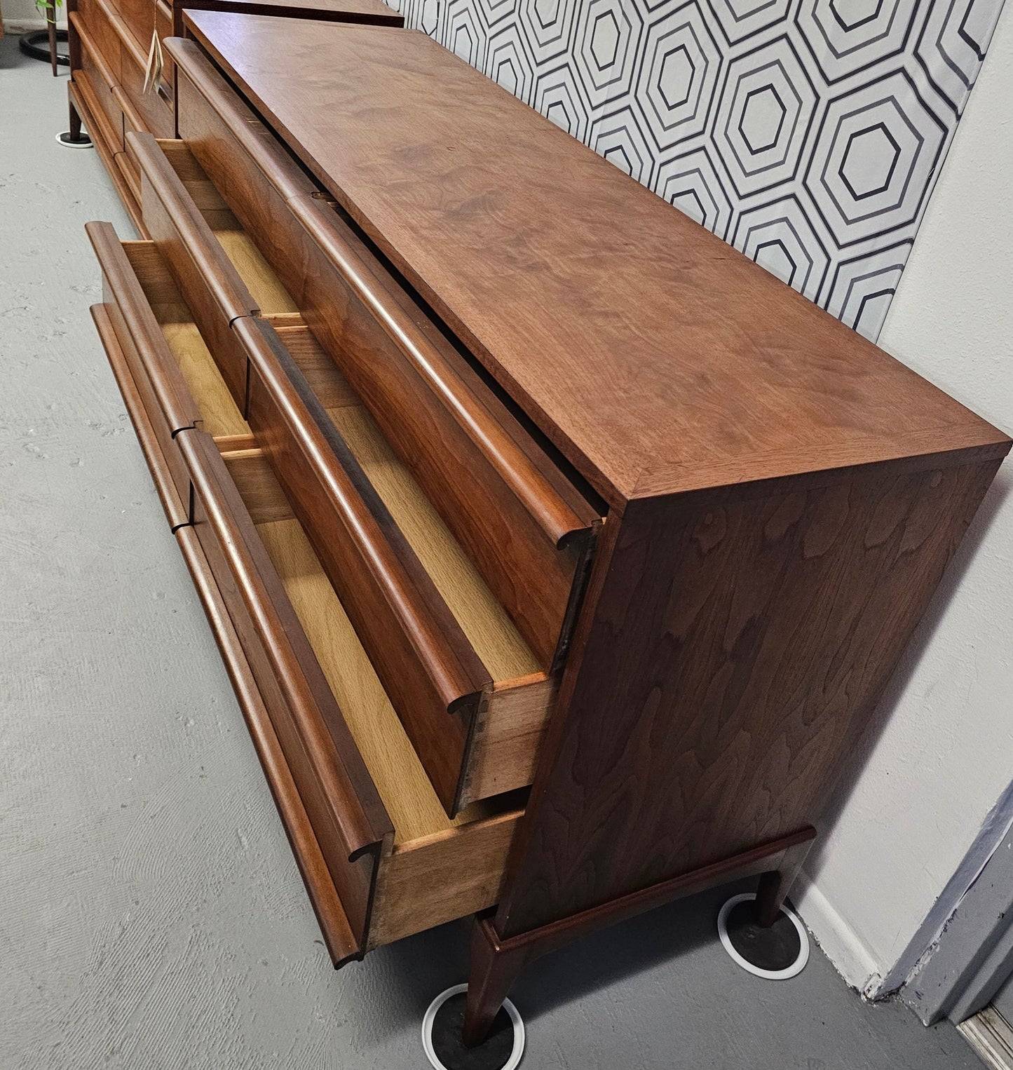 Mid Century Modern Longboy Lane Dresser: Walnut 6 Drawer Vintage MCM